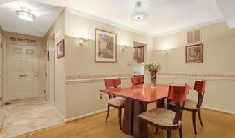 2540 S WALTER REED Dr #4, Arlington, VA 22206