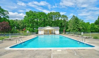 507 Greenwich Dr, Albany, NY 12203