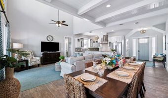 1009 Fiji Dr, Rockport, TX 78382