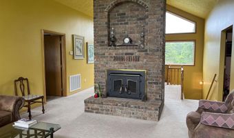 1426 CR 921, Alpena, AR 72611