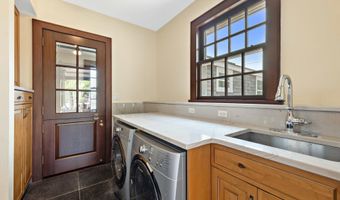 425 East Ave, Bay Head, NJ 08742