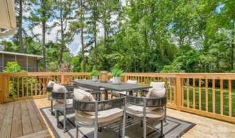 215 Wyanoke Ave, Charlotte, NC 28205