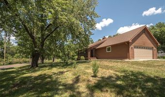 918 King St, Baldwin City, KS 66006