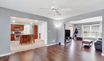 65 ANGELA Ln, York, PA 17402