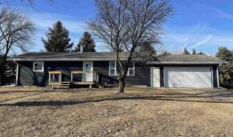 18546 140th St, Akron, IA 51001