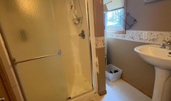 237 S Paul St, Appleton, MN 56208