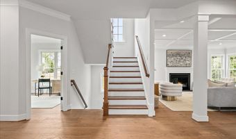 3608 CENTER Dr, Alexandria, VA 22309