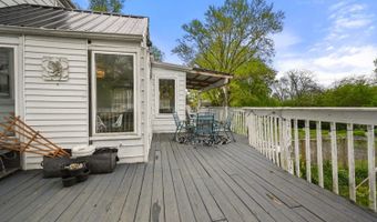317 WOODLAWN Dr, Aurora, IN 47001