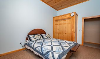 183 Barnard Rd, Barnard Twp., ME 04414