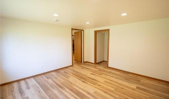2101 Kenneth Dr, Albert Lea, MN 56007