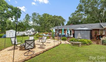 95 Pensacola Ave, Arden, NC 28704