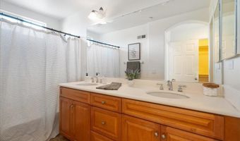 4089 Karst Rd, Carlsbad, CA 92010