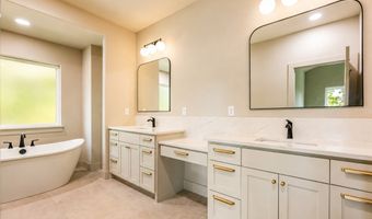 9 Mere Ln, Bella Vista, AR 72714