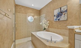 123 Aberdeen Pond Dr, Apollo Beach, FL 33572