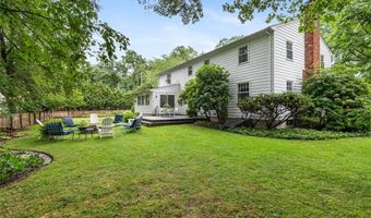 20 Terrace Dr, Barrington, RI 02806