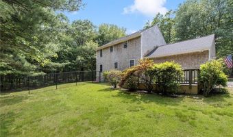 16 Karen Dr, Hopkinton, RI 02832