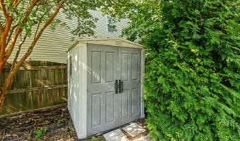 1201 Woodlands Creek Way, Apex, NC 27502