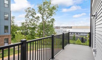 20364 NEWFOUNDLAND Sq, Ashburn, VA 20147