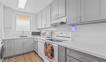 14 Aulike St 1006, Kailua, HI 96734