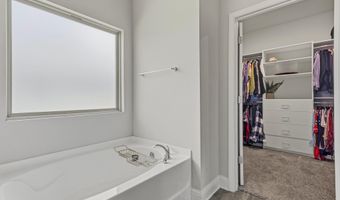 7128 Glen Eagle Dr, Biloxi, MS 39532