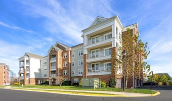 20600 HOPE SPRING Ter 202, Ashburn, VA 20147