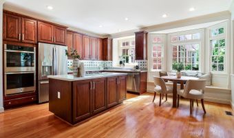 4831 26TH St N, Arlington, VA 22207