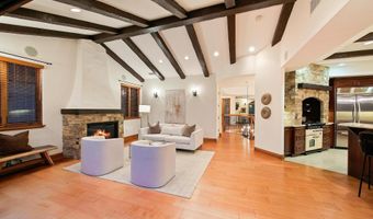 1045 Van Nuys St, San Diego, CA 92109