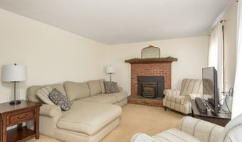 75 Village St, Bristol, CT 06010