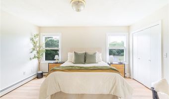 10 East St 207, Cranston, RI 02920