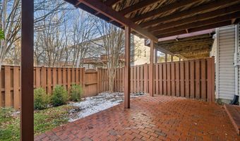 8555 WYNGATE MANOR Ct, Alexandria, VA 22309