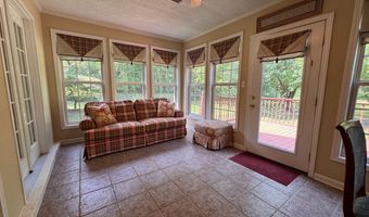 507 Meadowlane Dr, Aberdeen, MS 39730