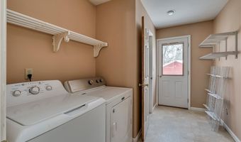 8 2nd St, Alexandria Bay, NY 13607