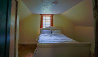 1312 Macintosh Hill Rd, Bethel, VT 05060