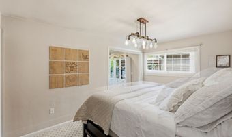 1420 CENTER St, Albany, OR 97322