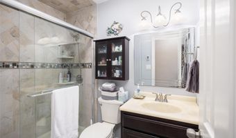 7 Harbor N, Amityville, NY 11701