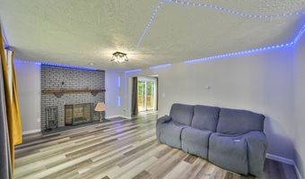 48 Central St, Auburn, MA 01501