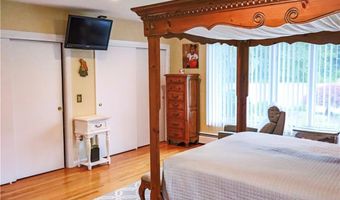 42 Elmdale Ave, Johnston, RI 02919