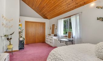 42274 ZIAK GNAT CREEK Ln, Astoria, OR 97103
