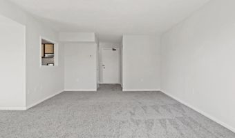 33 CANTERBURY Sq 302, Alexandria, VA 22304