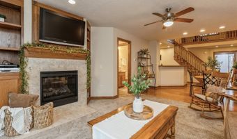 127 SW 36th Ln, Ankeny, IA 50023