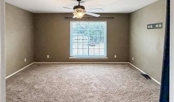 2114 Oakglen Dr, Ardmore, OK 73401