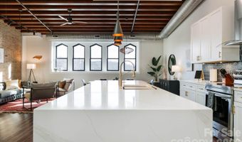 122 College St #301, Asheville, NC 28801