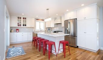 107 Orchard Ave, Middletown, RI 02842