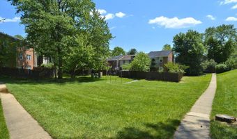 8366 GLASTONBURY Ct, Annandale, VA 22003