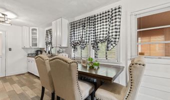 404 S Cedar Ave, Andrews, SC 29510