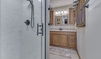 1640 Ridge Hill Ln, Indianapolis, IN 46217