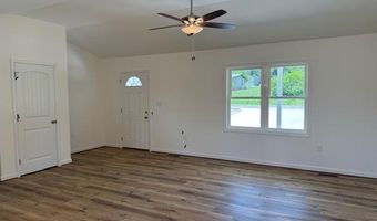 166 Plant Dr, Appomattox, VA 24522