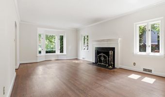 2620 FORT SCOTT Dr, Arlington, VA 22202