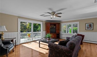 88 Homestead Ave, North Smithfield, RI 02896