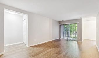 3322 WOODBURN VILLAGE Dr 13, Annandale, VA 22003
